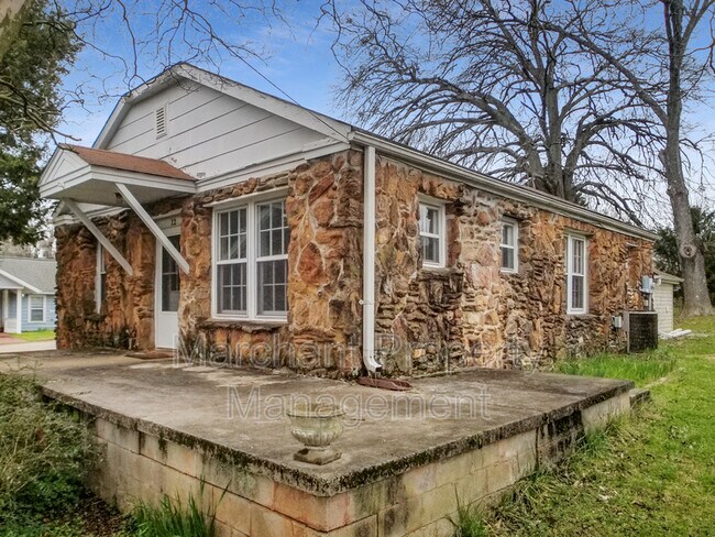 Photo - 12 Burgess Ave House