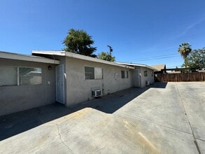 Building Photo - 210 E Harding Ave