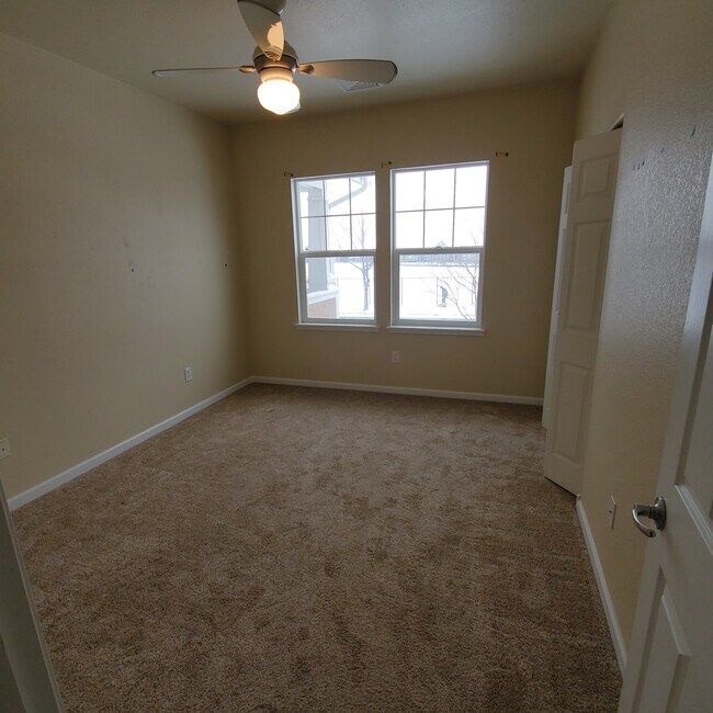 Hall Bedroom 13x11 - 2214 Owens Ave