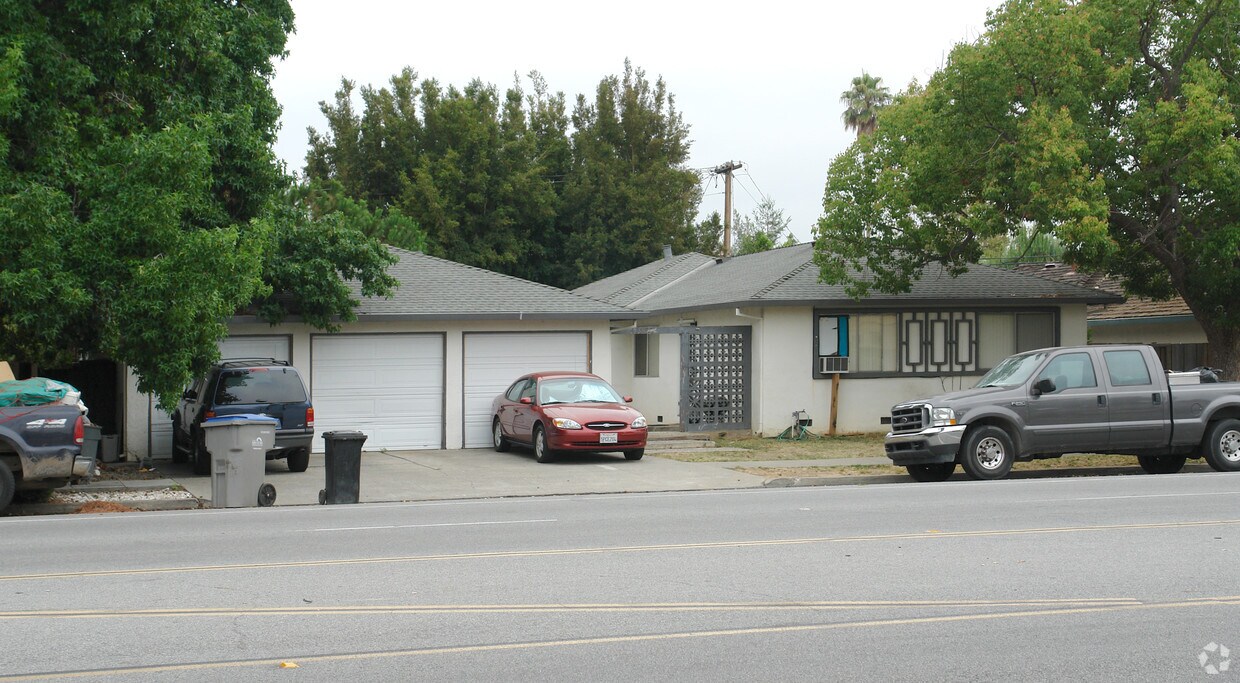 Foto principal - 4259 Hamilton Ave