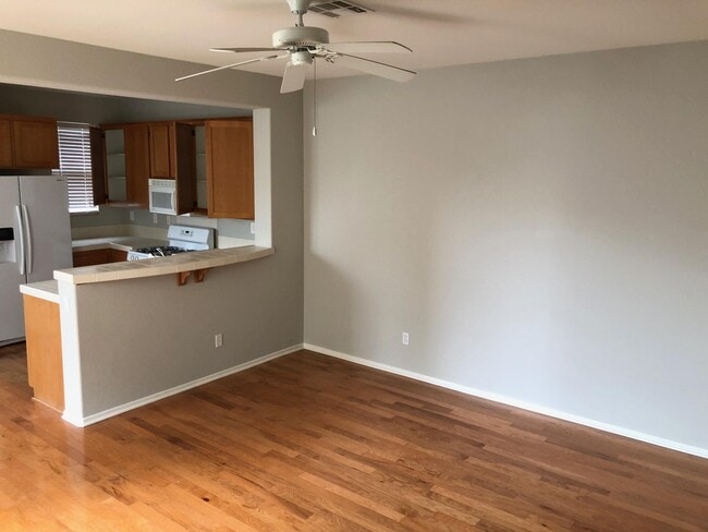 Building Photo - 1262 Elfin Forest Rd W