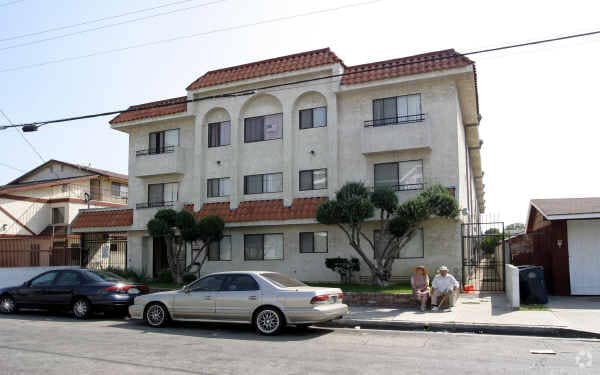 Primary Photo - Cerise Apartments