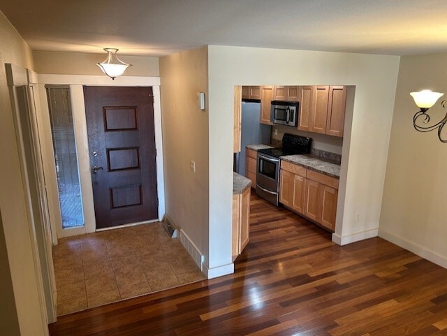 Building Photo - 1008 Poly Dr