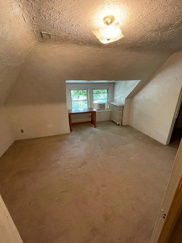 Primary Photo - 5837 Nicholson St