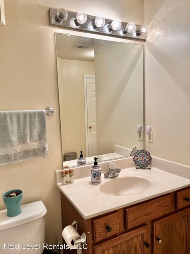 Building Photo - 2 br, 2 bath House - 11820 Eton Manor Driv...