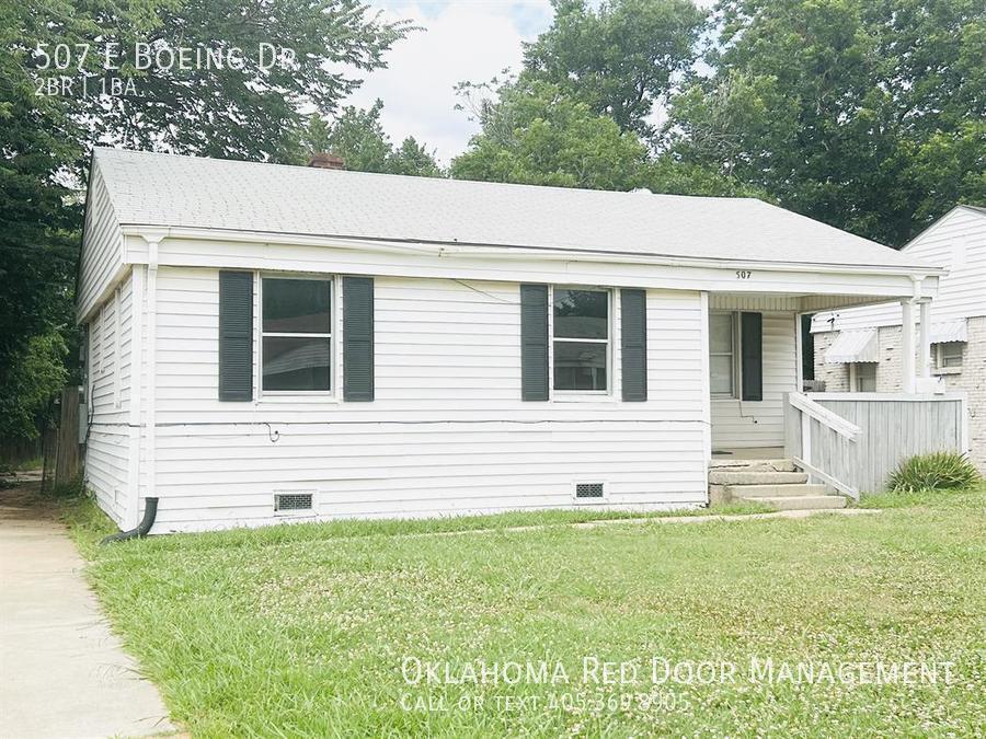 Primary Photo - 507 E Boeing Dr