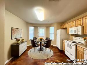 Foto del edificio - 3141 Douglas Fir Dr