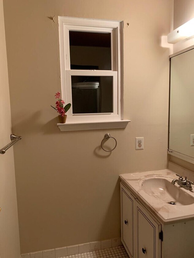 1778 Quail Ct Unit B, Yardley, PA 19067 Condo for Rent in Yardley, PA