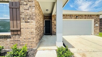 Building Photo - 13507 Northwood Briar Dr