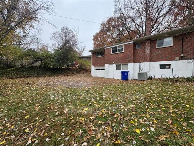 Foto del edificio - 8000 Noel Ct