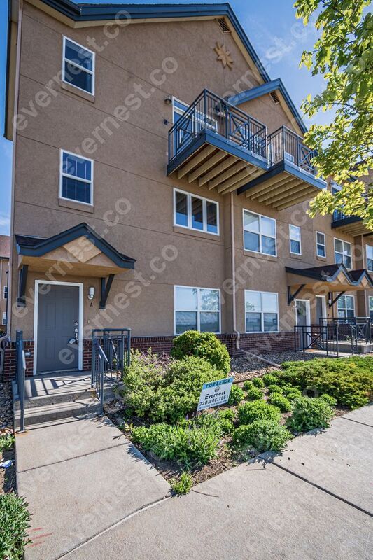 Building Photo - 14950 E Center Ave