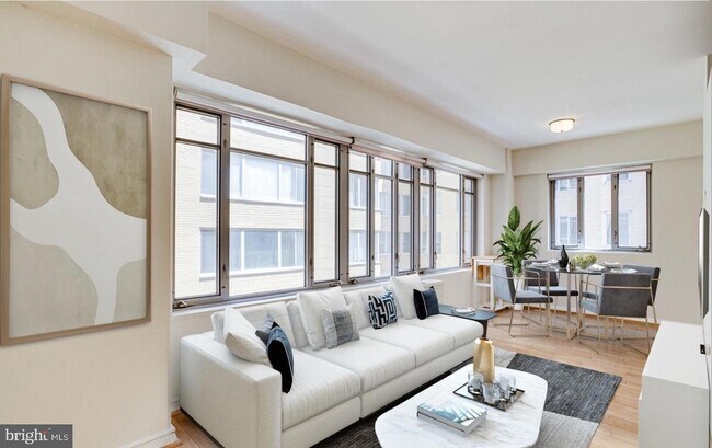 Foto del edificio - 1711 Massachusetts Ave NW