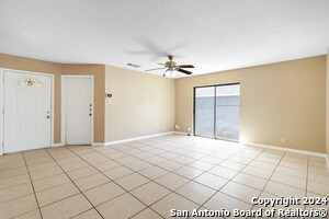 Foto del edificio - 12843 Maple Park Dr