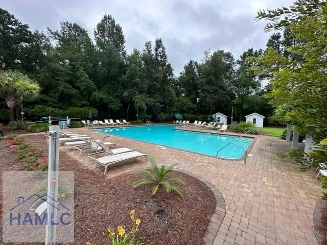 Building Photo - 550 Laurenburg Dr