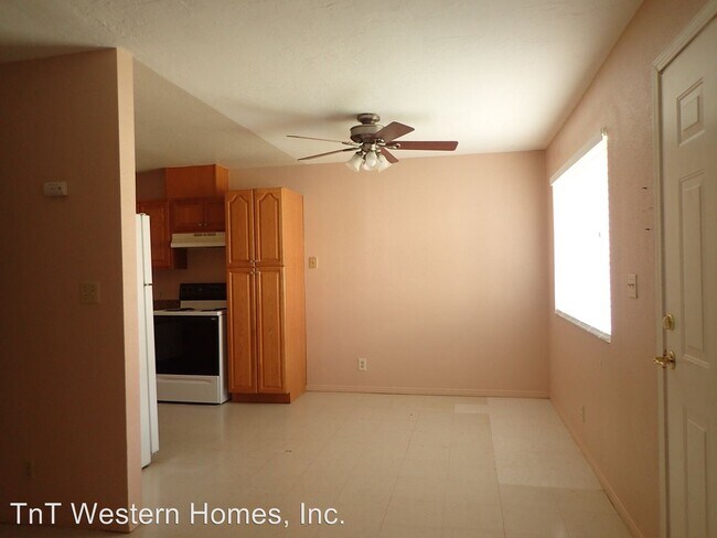 Foto del edificio - 225 W Robertson Rd