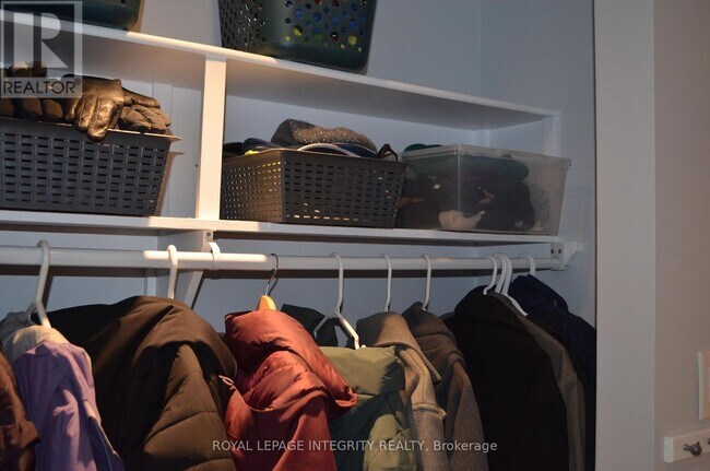 Photo du bâtiment - 104 Esterlawn Private