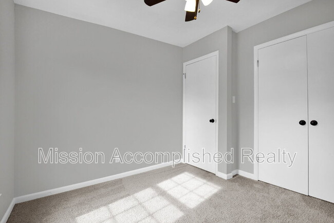 Foto del edificio - 3304 Redfox Rd