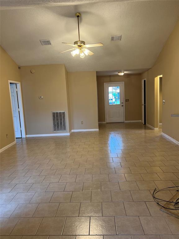 Building Photo - 1711 Ridgebriar Dr