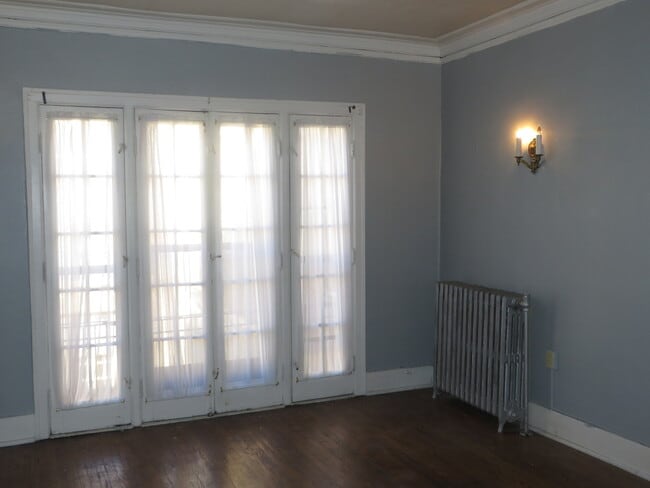 Interior Photo - Sheridan Court