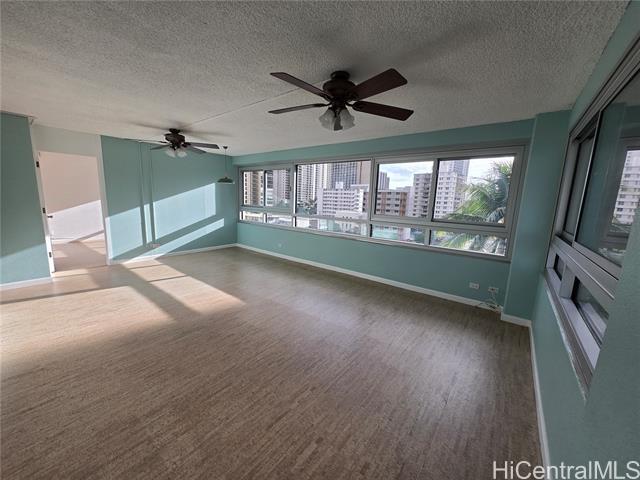 Foto del edificio - 2465 Ala Wai Blvd