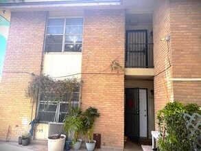 Building Photo - 5302 Springfield Ave