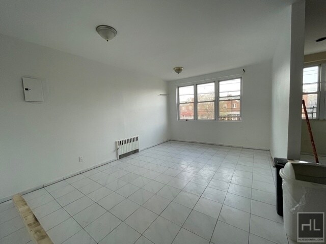 Foto del edificio - 1254 Remsen Ave