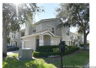 Building Photo - 146 SW Peacock Blvd