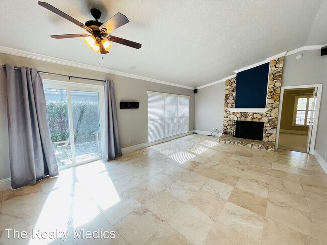 Foto del edificio - 2 br, 2 bath House - 721 Wilson Rd