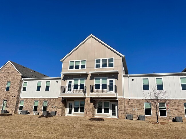 Building Photo - Willow Crossing Apartments