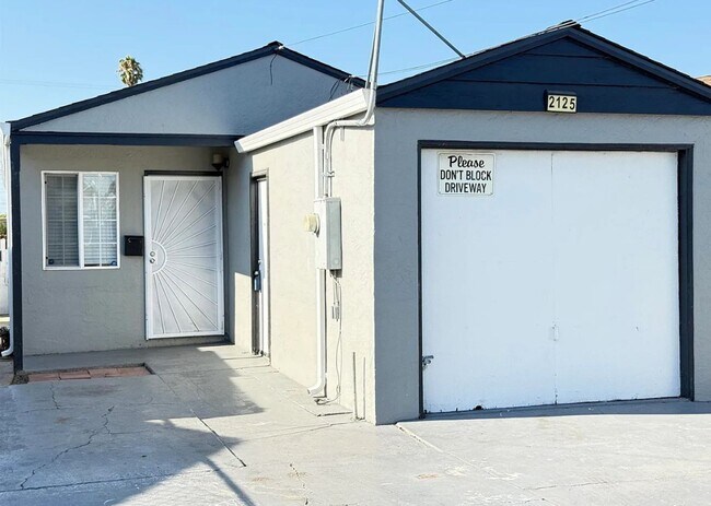 Foto del edificio - Single Family Home Available Now!!