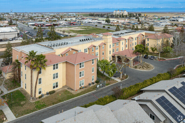 Aéreo - Poso Place Senior Apartments