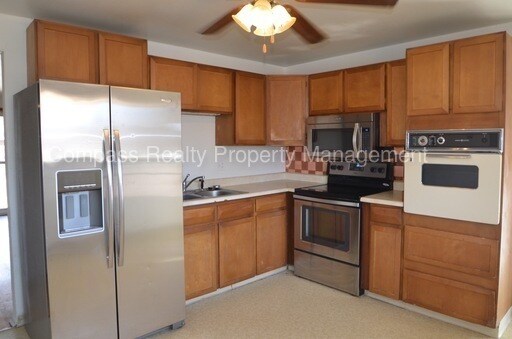 Building Photo - 13683 E Nevada Pl