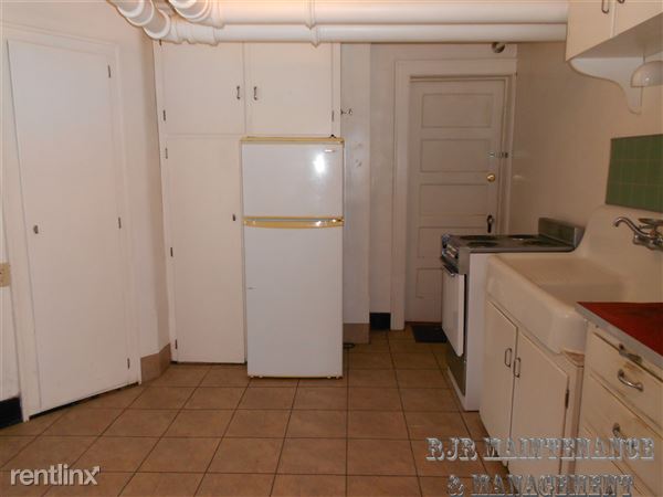 Building Photo - 620 1/2 N 4th St