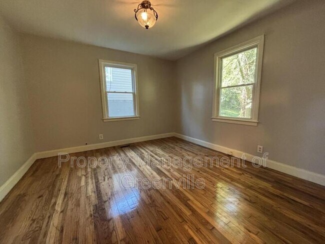 Foto del edificio - 32 Orlando Ave