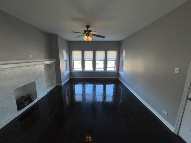 Photo - 7525 S Green St Apartment