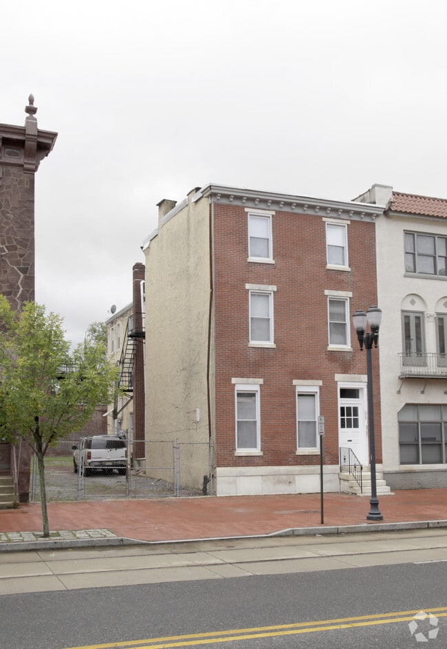 224 Cooper St, Camden, NJ 08102 Apartments Camden, NJ
