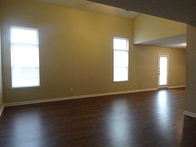 Building Photo - 4663 Walker Street