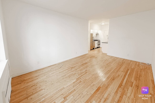 Building Photo - 354 E 83rd St