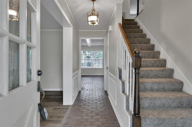 Foto del edificio - 5319 Pebble Springs Dr
