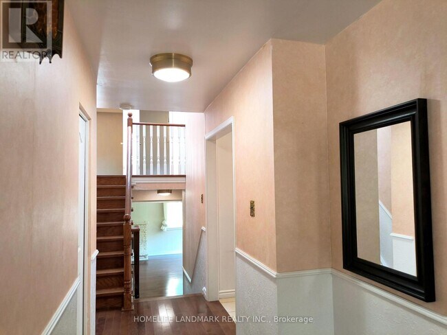 Building Photo - 165 Fred Varley Dr