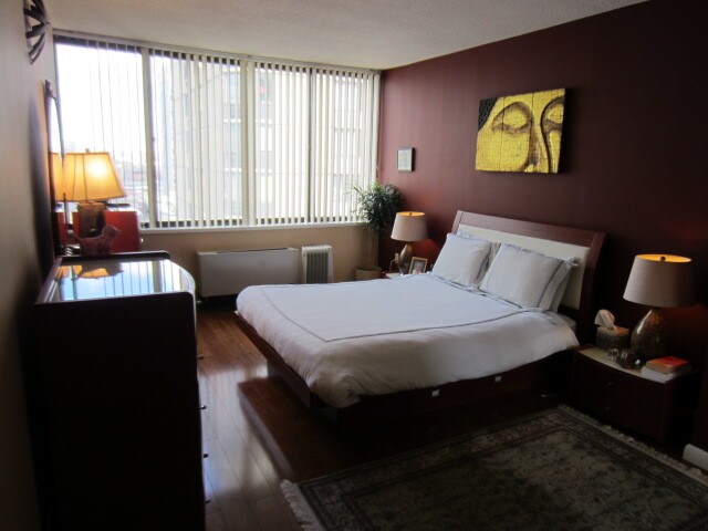 Foto del edificio - 45 River Dr S