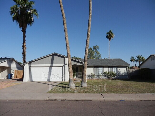 Foto del edificio - 1530 W Comstock Dr