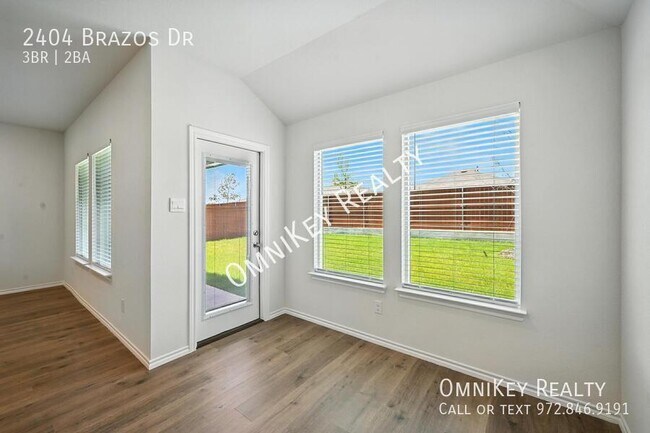 Building Photo - 2404 Brazos Dr