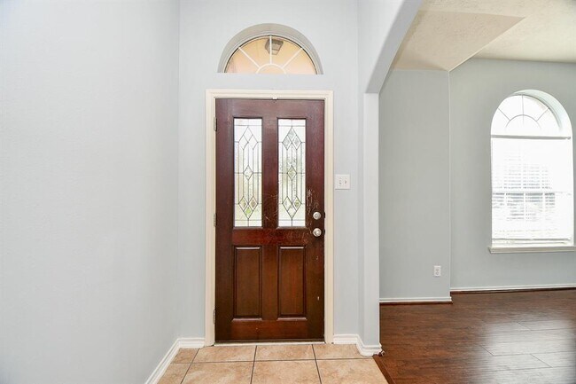 Building Photo - 13722 Clear Trail Ln