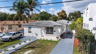 Building Photo - 2862 SW 38th Ct