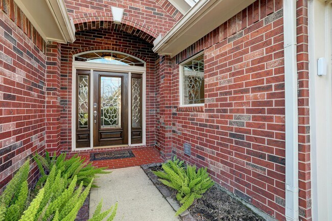 Foto del edificio - 316 Parkwood Village Dr