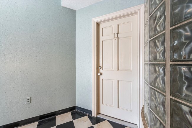 Foto del edificio - 1413 23rd Street Rear