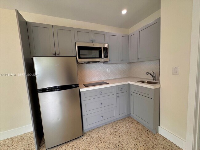 Foto del edificio - 7135 SW 22nd St