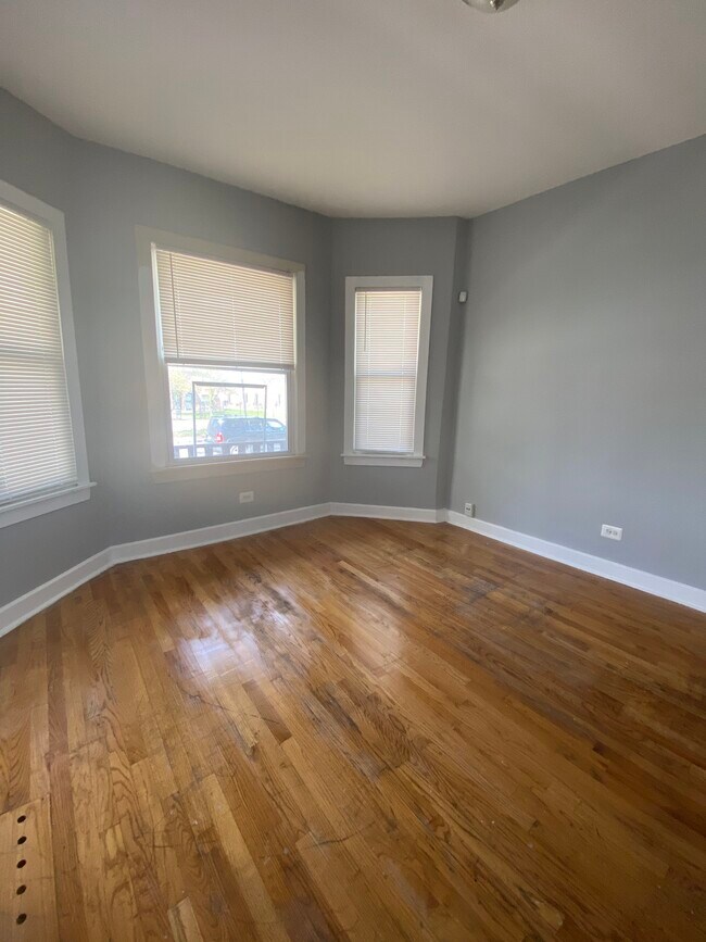 Foto del edificio - 305 W 95th St