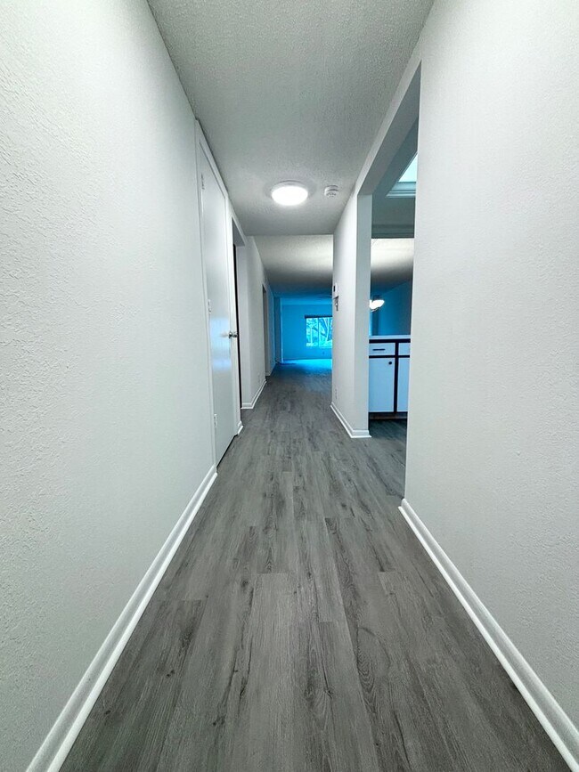 Foto del edificio - 55+ Community 2/2, Free Water, Pool, Exercise Room